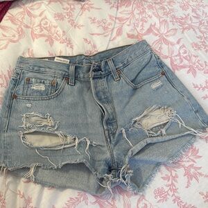 Levi’s Cutoff 501 Shorts